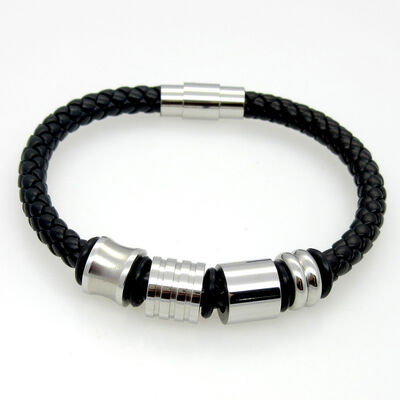 Bon prix Bracelet de charme pour homme en acier inoxydable noir Polie bracelet en cuir tressé en ligne